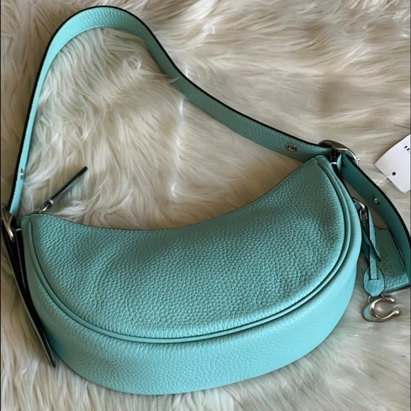 CC439 - Coach Luna Shoulder Bag - Picture 5 of 12